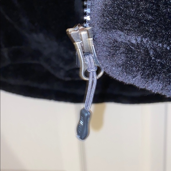 EUC Minky Jacket - M - Picture 5 of 5